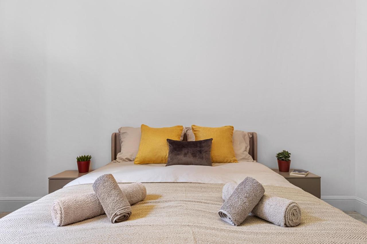 Апартаменты Harrods 2 Bed Lux Flat W/Patio Лондон Экстерьер фото